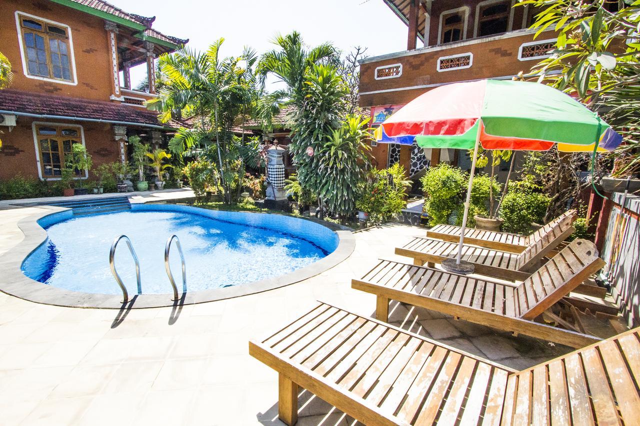 Pondok Wisata Elsa 2 Hotel Lovina  Exterior photo
