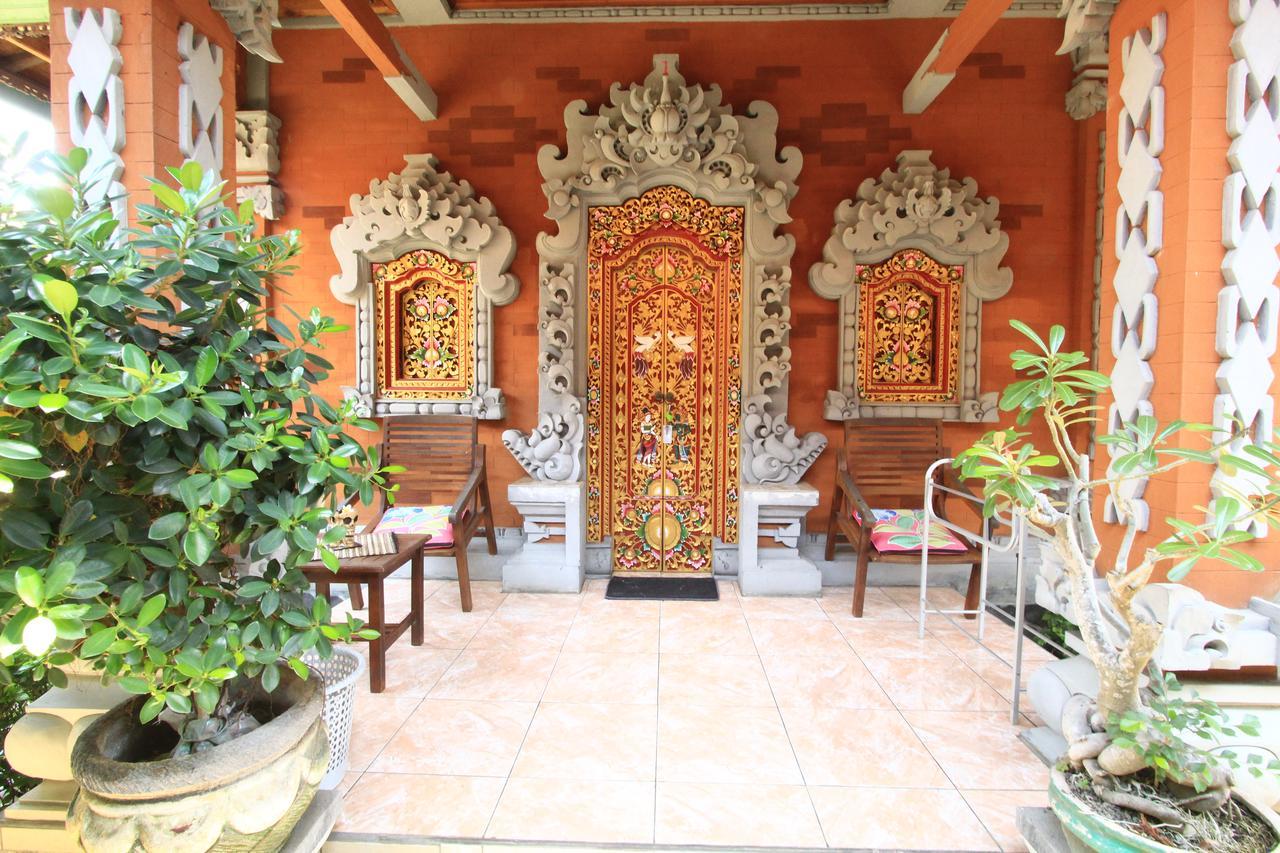 Pondok Wisata Elsa 2 Hotel Lovina  Exterior photo